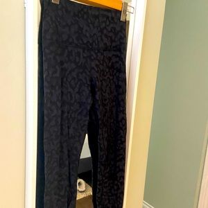 Lululemon Align Pants - 25’ size 4 leopard print